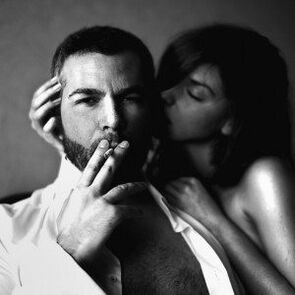 zakila handitu zion emakumea eta gizon basatia